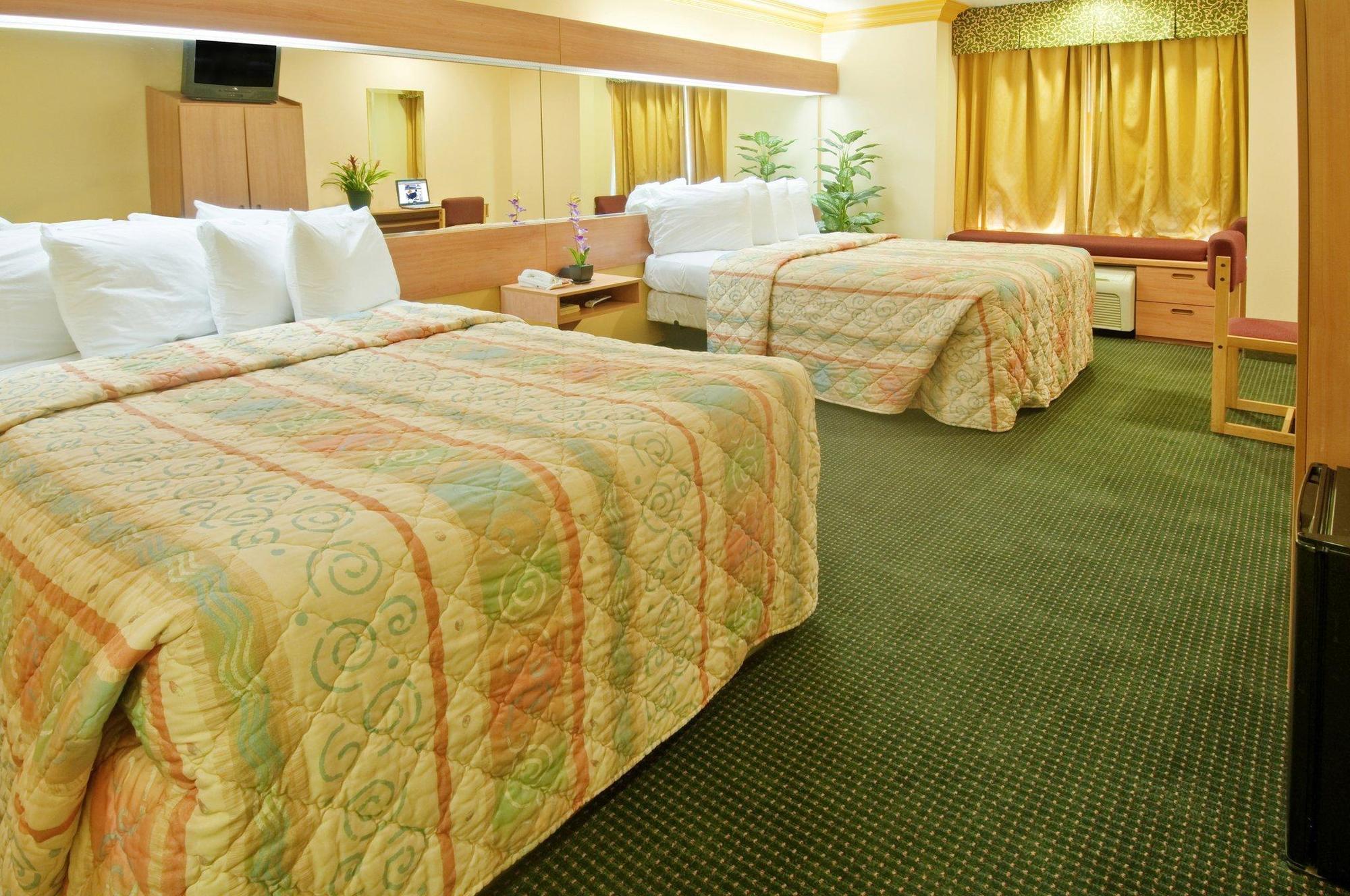 إنغليووود، لوس أنجليس، كاليفورنيا H3 Inn & Suites - Lax Airport - Los Angeles المظهر الخارجي الصورة
