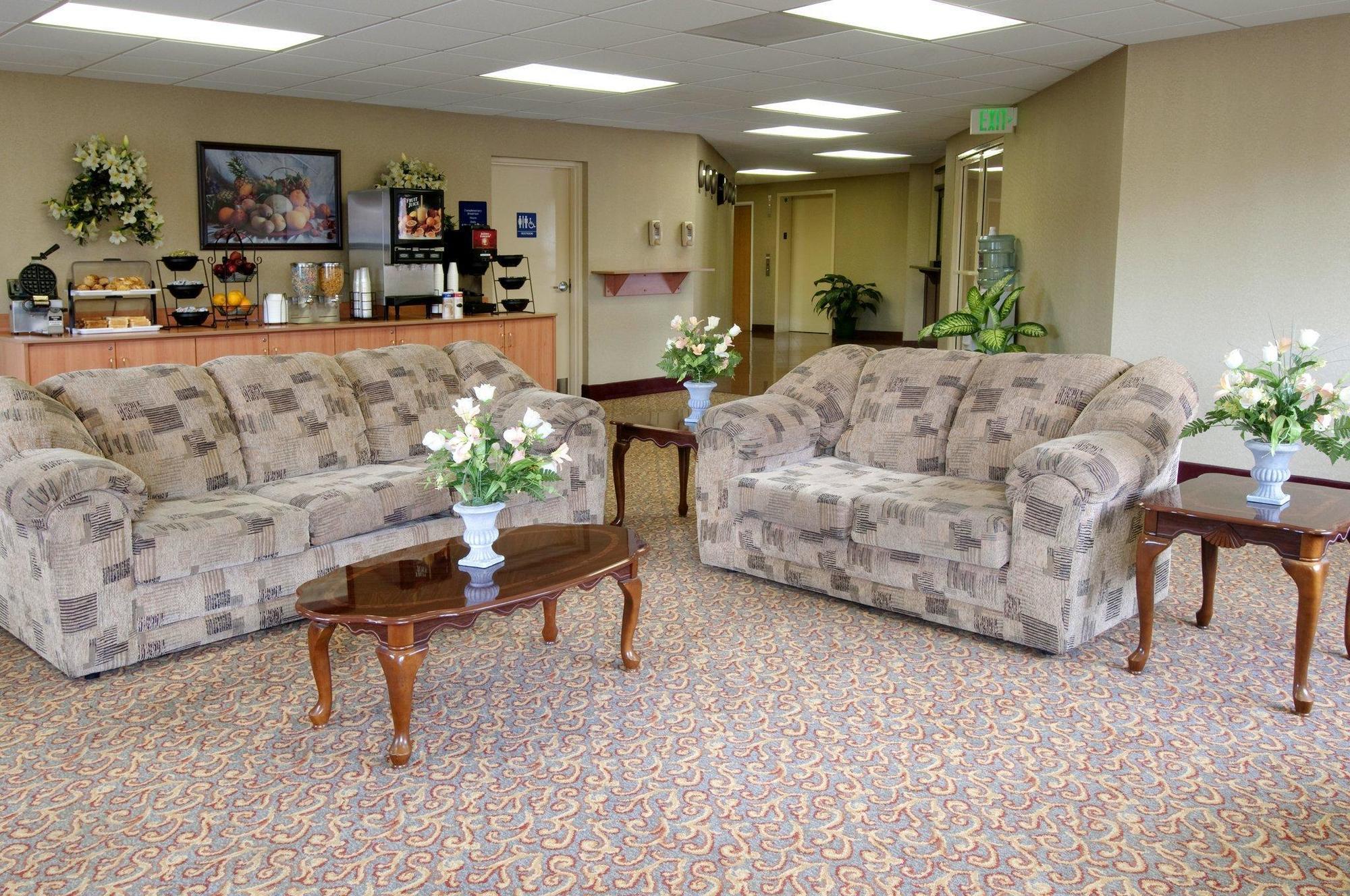 إنغليووود، لوس أنجليس، كاليفورنيا H3 Inn & Suites - Lax Airport - Los Angeles المظهر الخارجي الصورة